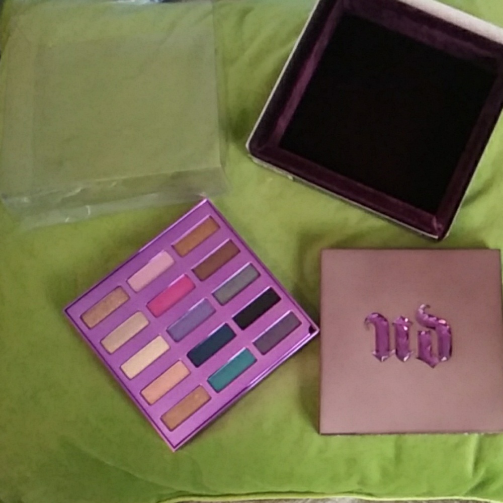 Urban Decay '15th Anniversary' Palette